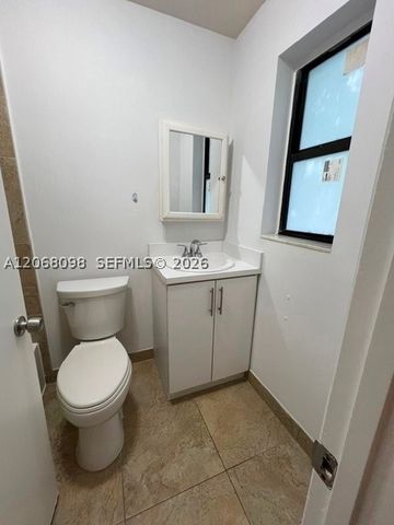 2121 SW 14th Ter 5, Miami, FL 33145