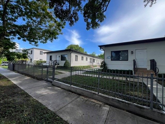 2121 SW 14th Ter 5, Miami, FL 33145