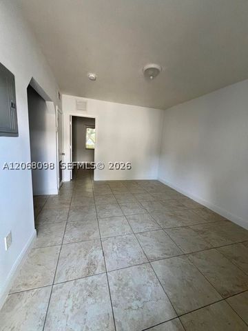 2121 SW 14th Ter 5, Miami, FL 33145