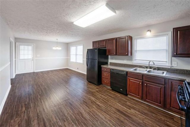 1481 Smokehouse Lane, Stone Mountain, GA 30088