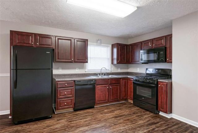 1481 Smokehouse Lane, Stone Mountain, GA 30088