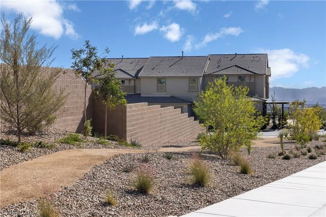 102 Cinder Cone Lane, Las Vegas, NV 89138