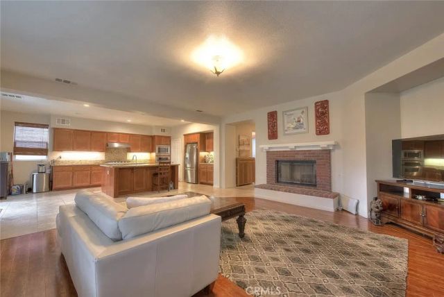 7070 Cottage Grove, Eastvale, CA 92880
