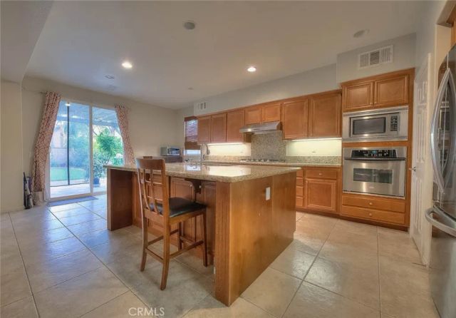 7070 Cottage Grove, Eastvale, CA 92880