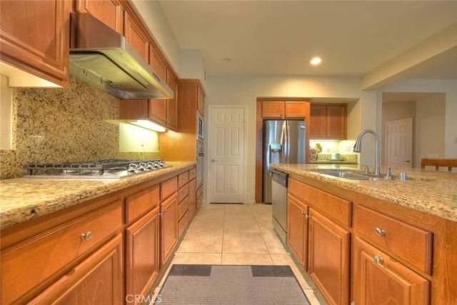 7070 Cottage Grove, Eastvale, CA 92880
