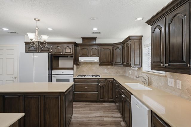 2146 VZ County Road 2205, Canton, TX 75103