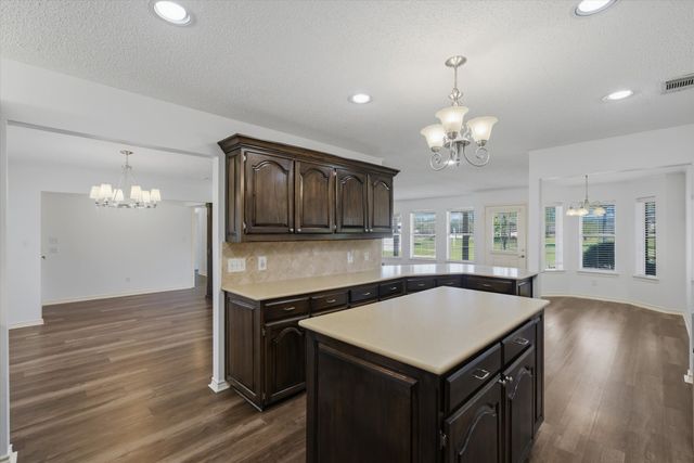 2146 VZ County Road 2205, Canton, TX 75103