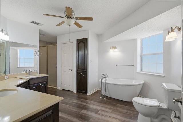 2146 VZ County Road 2205, Canton, TX 75103