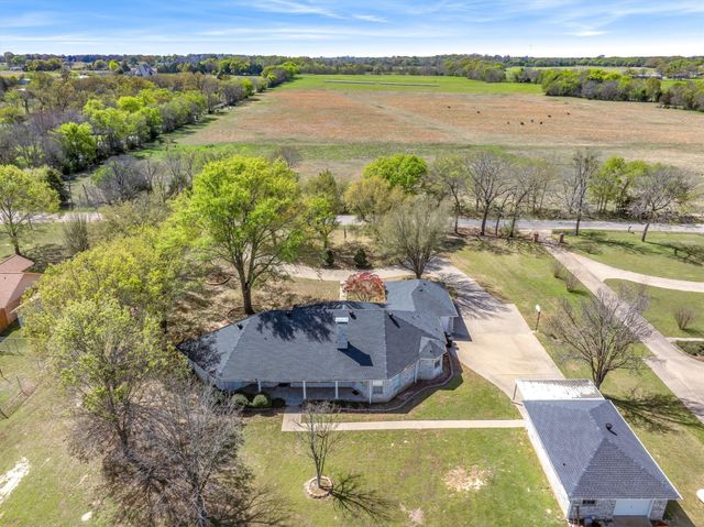2146 VZ County Road 2205, Canton, TX 75103