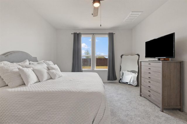 290 Bayberry CIR, Buda, TX 78610