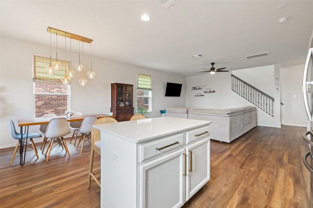 290 Bayberry CIR, Buda, TX 78610