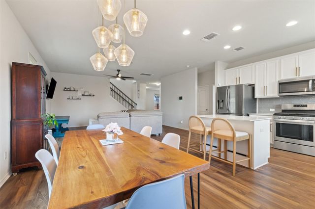 290 Bayberry CIR, Buda, TX 78610