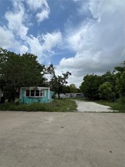 11049 Ell Road, Houston, TX 77093