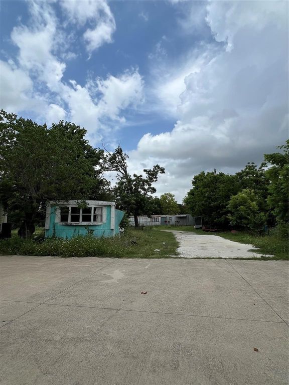 11049 Ell Road, Houston, TX 77093
