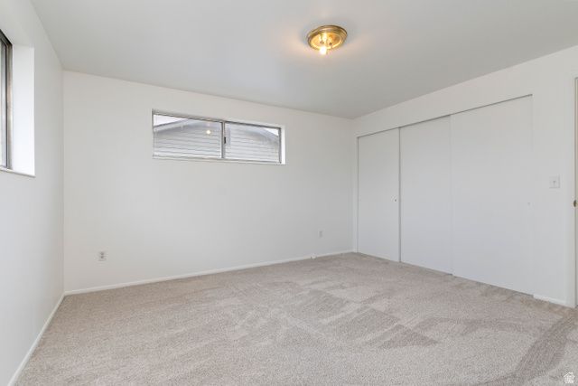 6925 S LEXINGTON DR, West Jordan, UT 84084