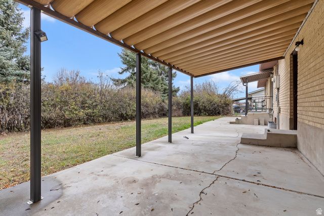 6925 S LEXINGTON DR, West Jordan, UT 84084