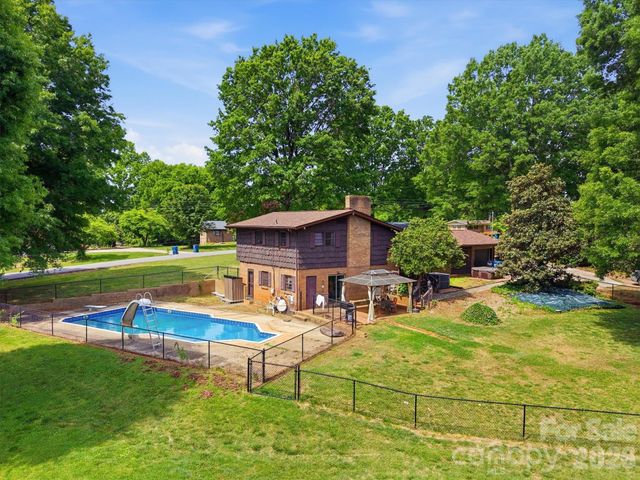 3634 Brookwood Drive, Maiden, NC 28650