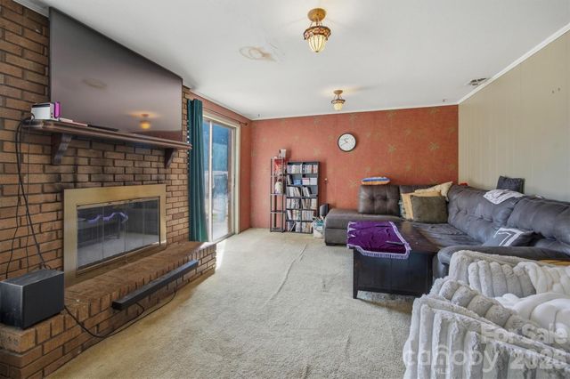 3634 Brookwood Drive, Maiden, NC 28650
