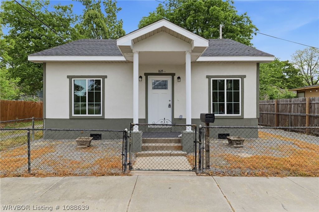 1615 N D Street, Fort Smith, AR 72901