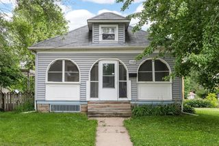 1928 H Street, Iowa City, IA 52240