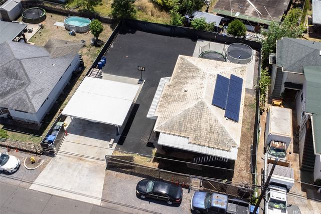 94-967 Kahuailani Street, Waipahu, HI 96797