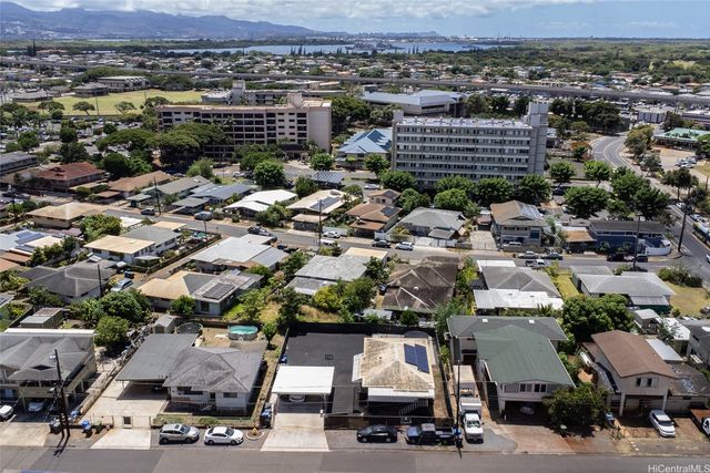 94-967 Kahuailani Street, Waipahu, HI 96797