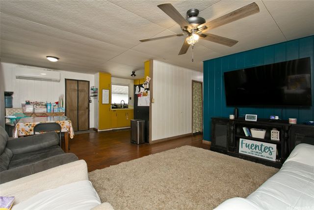 94-967 Kahuailani Street, Waipahu, HI 96797