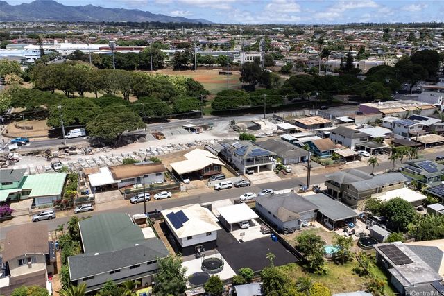 94-967 Kahuailani Street, Waipahu, HI 96797