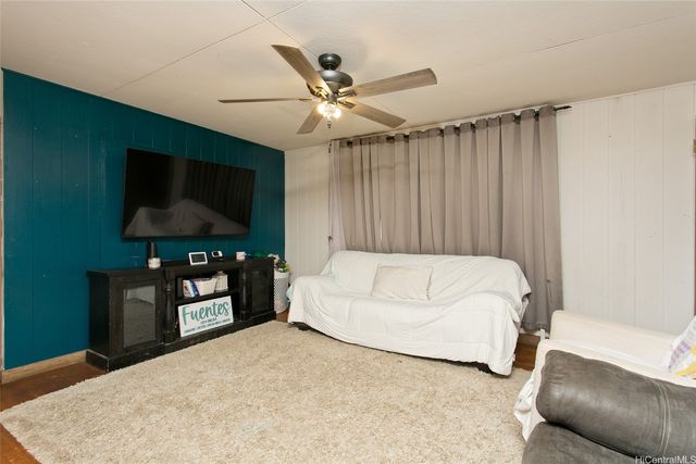 94-967 Kahuailani Street, Waipahu, HI 96797
