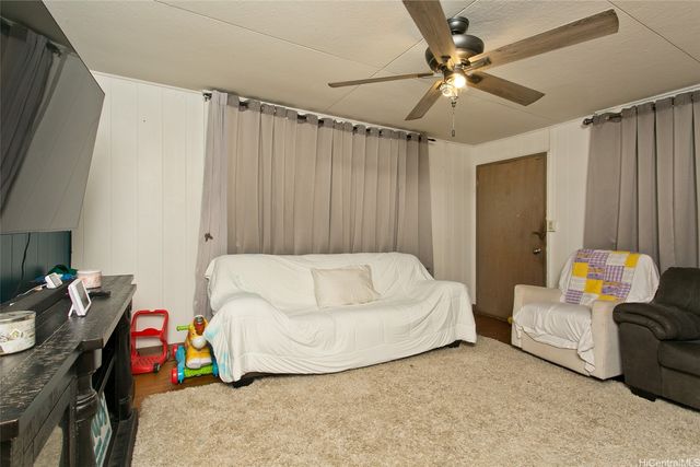 94-967 Kahuailani Street, Waipahu, HI 96797