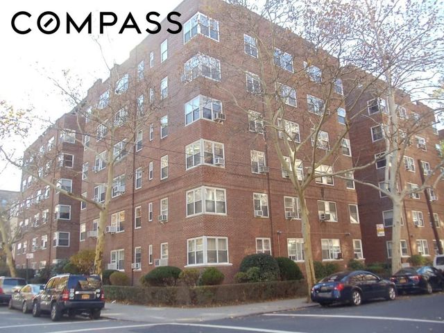 7136 110th St Apt 4C, New York City, NY 11375
