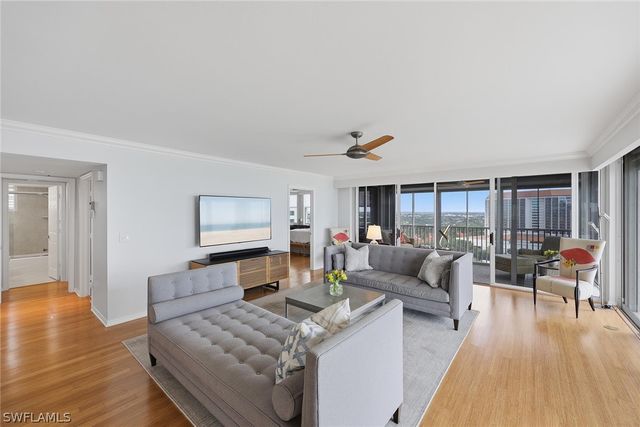 5550 Heron Point DR 1604, Naples, FL 34108