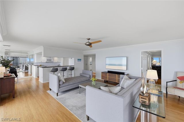 5550 Heron Point DR 1604, Naples, FL 34108