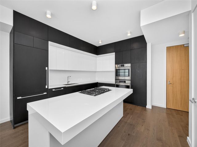 313 W 17th ST 1803, Austin, TX 78701