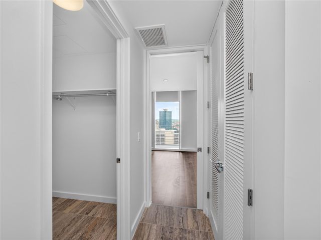 313 W 17th ST 1803, Austin, TX 78701