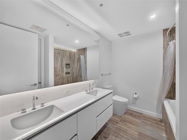 313 W 17th ST 1803, Austin, TX 78701