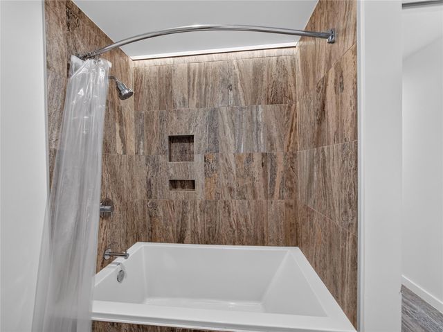 313 W 17th ST 1803, Austin, TX 78701