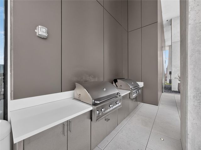 313 W 17th ST 1803, Austin, TX 78701