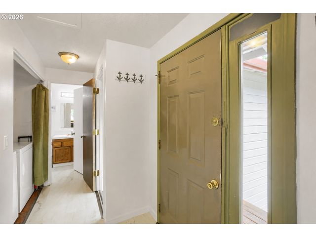18402 Sw BURNS RIDGE Ct, Beaverton, OR 97007