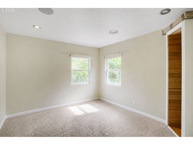 18402 Sw BURNS RIDGE Ct, Beaverton, OR 97007
