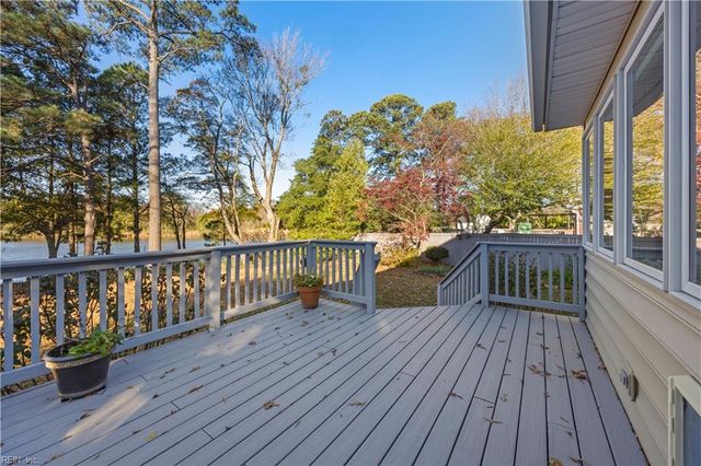 8817 Commodore DR, Norfolk, VA 23503