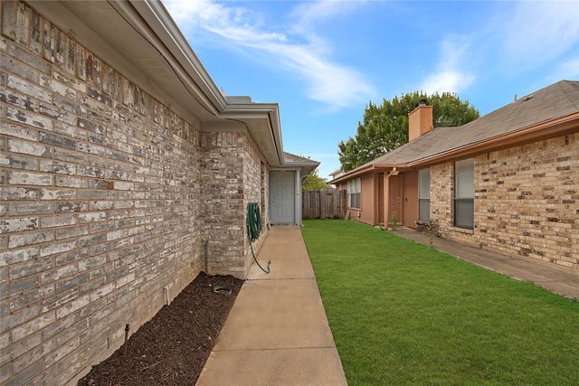 8507 Gatlinburg Drive, Fort Worth, TX 76123