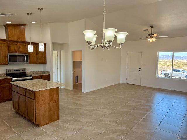 10857 Silver Spur Dr, Wellton, AZ 85356