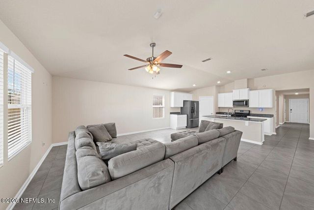 86451 NASSAU CROSSING Way, Yulee, FL 32097