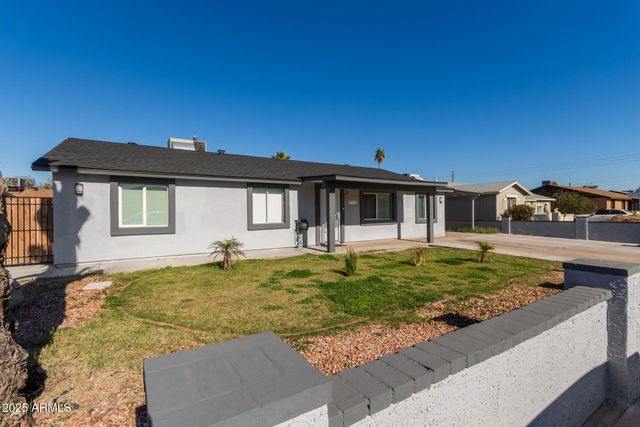 7136 W WESTVIEW Drive, Phoenix, AZ 85033