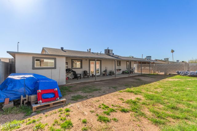 7136 W WESTVIEW Drive, Phoenix, AZ 85033