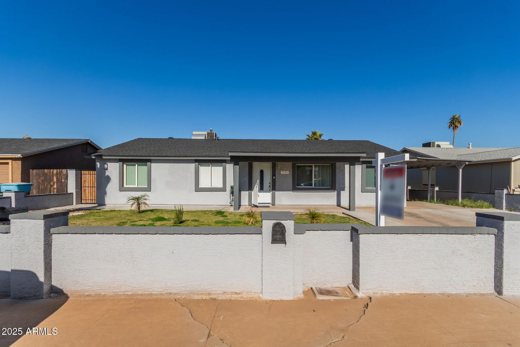 7136 W WESTVIEW Drive, Phoenix, AZ 85033