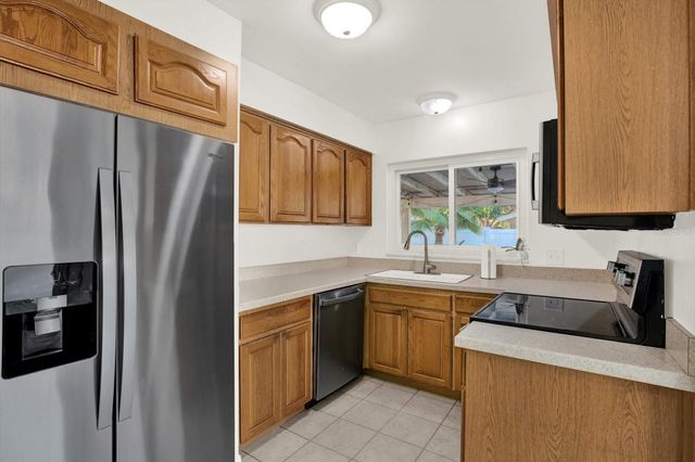 10524 ORANGE GROVE DRIVE, Tampa, FL 33618