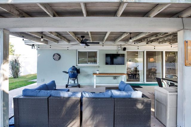 10524 ORANGE GROVE DRIVE, Tampa, FL 33618