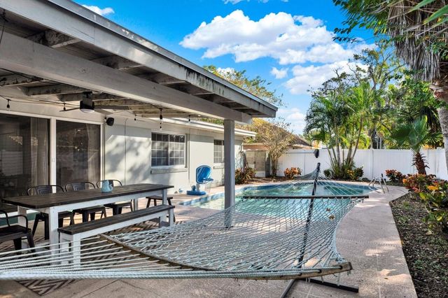 10524 ORANGE GROVE DRIVE, Tampa, FL 33618